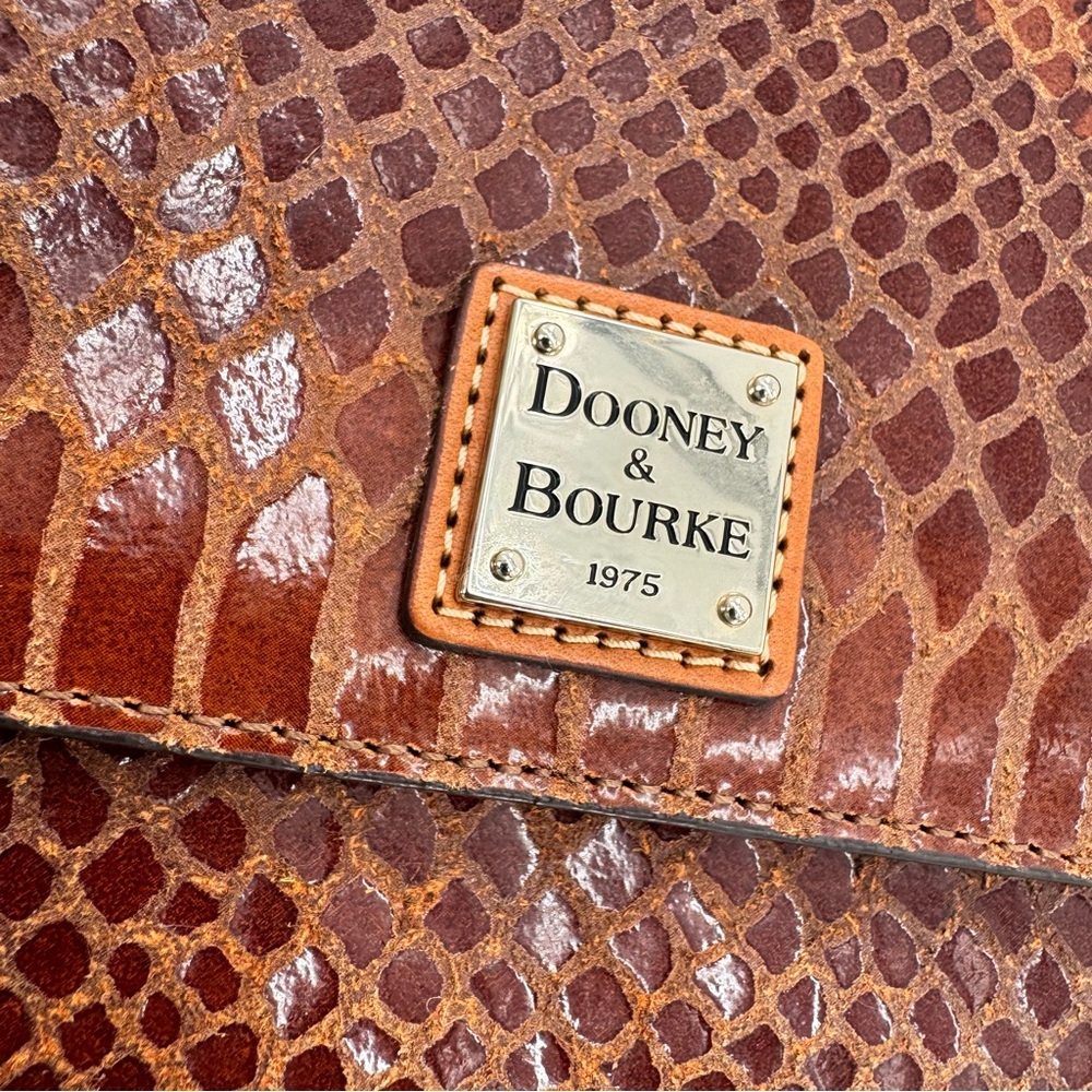 Dooney & Bourke Crossbody Shoulder Bag Brown Snake Print Purse Handbag - Picture 9 of 10